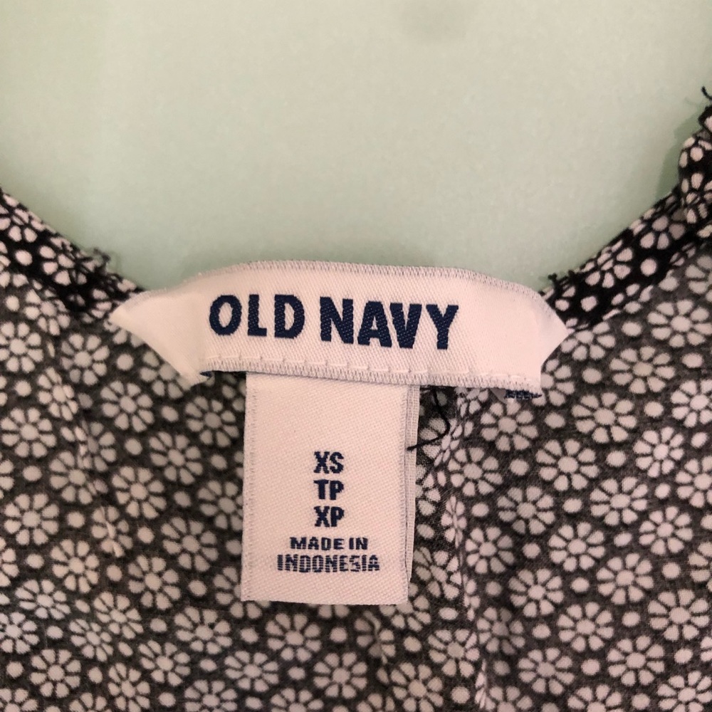 Old Navy Tank - Picture 3 of 3